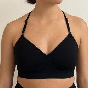 Gef Black Women's Wunder Train Strappy Racer Bra. Size: M